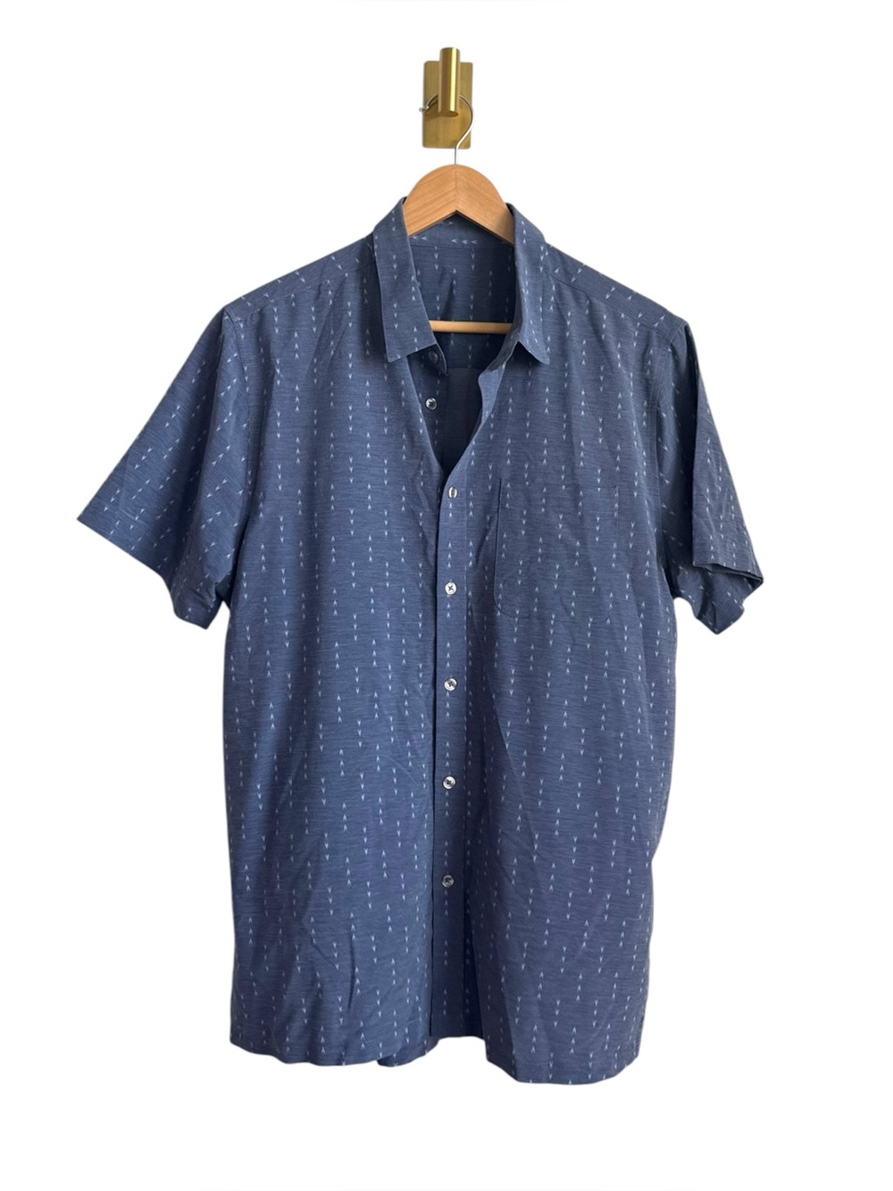 Vuori Mens Short Sleeve Button Down Shirt Geometric Blue Grey Large